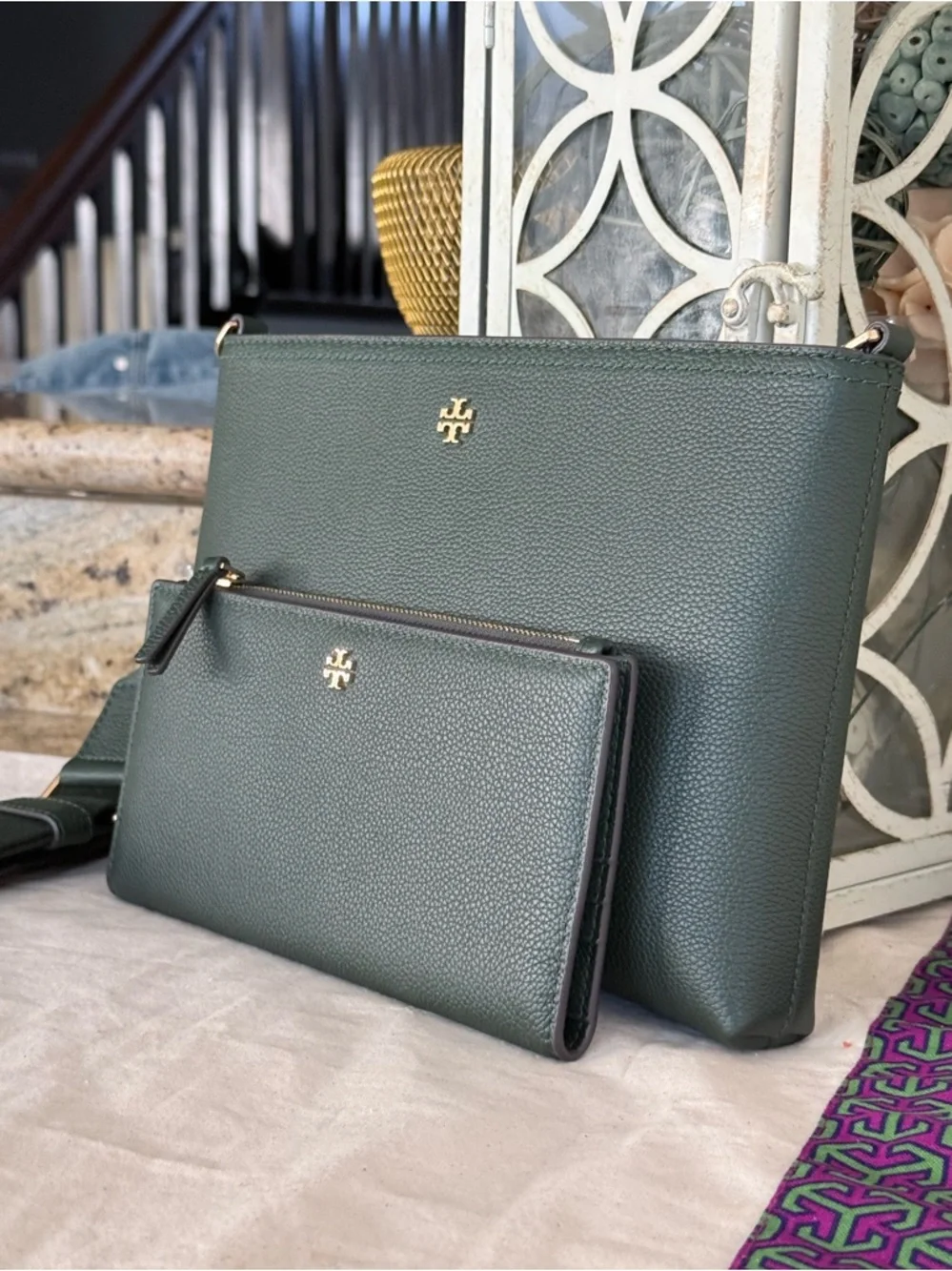 New tory Burch Blake Swingpack With Matching Wallet In Basil Color
